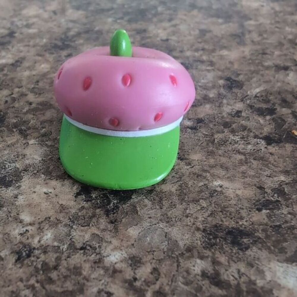 Strawberry Shortcake Rubber Replacement‎ Hat for 3 1/2" Doll